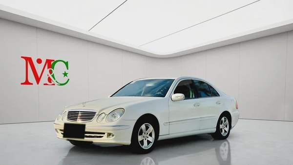 BENZ E240 | V6 | CLEAN CAR FRESH JAPAN IMPORT