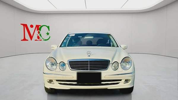 BENZ E240 | V6 | CLEAN CAR FRESH JAPAN IMPORT