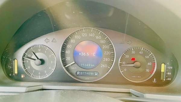 BENZ E240 | V6 | CLEAN CAR FRESH JAPAN IMPORT