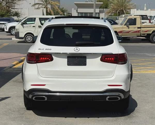 MERCEDES - GLC300 - 2021 - AMG KIT - V4 2,0L - BY TURBO - AMERICAN SPECS VERY GOOD CONDITION