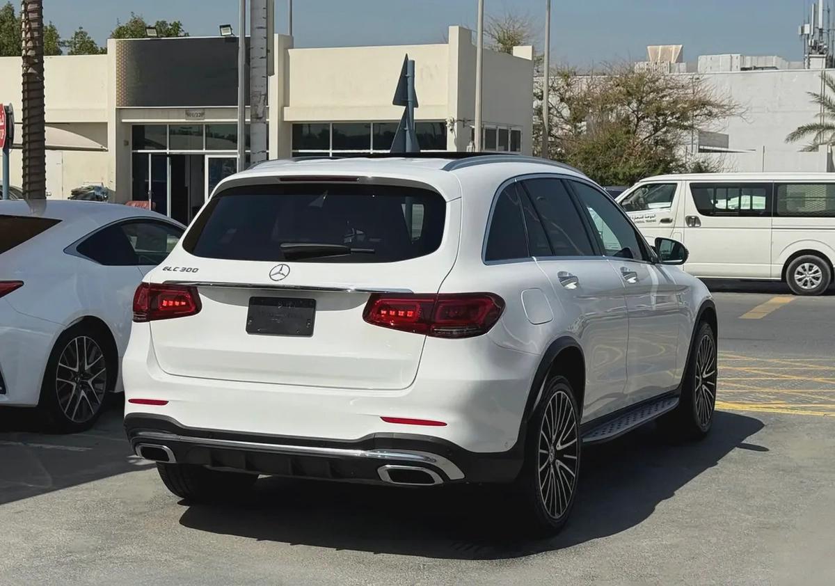 MERCEDES - GLC300 - 2021 - AMG KIT - V4 2,0L - BY TURBO - AMERICAN SPECS VERY GOOD CONDITION-5-5