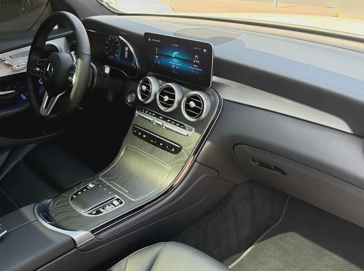 MERCEDES - GLC300 - 2021 - AMG KIT - V4 2,0L - BY TURBO - AMERICAN SPECS VERY GOOD CONDITION-8-8