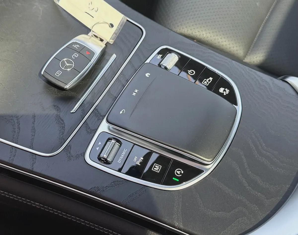 MERCEDES - GLC300 - 2021 - AMG KIT - V4 2,0L - BY TURBO - AMERICAN SPECS VERY GOOD CONDITION-10-10