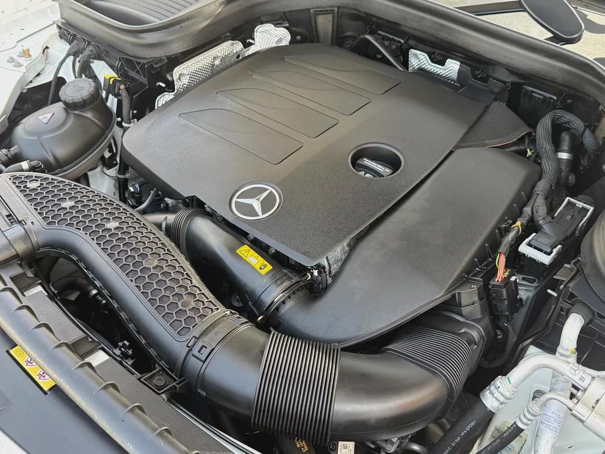 MERCEDES - GLC300 - 2021 - AMG KIT - V4 2,0L - BY TURBO - AMERICAN SPECS VERY GOOD CONDITION-18-18