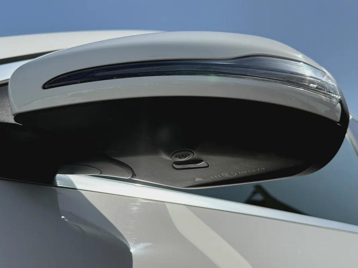 MERCEDES - GLC300 - 2021 - AMG KIT - V4 2,0L - BY TURBO - AMERICAN SPECS VERY GOOD CONDITION-19-19