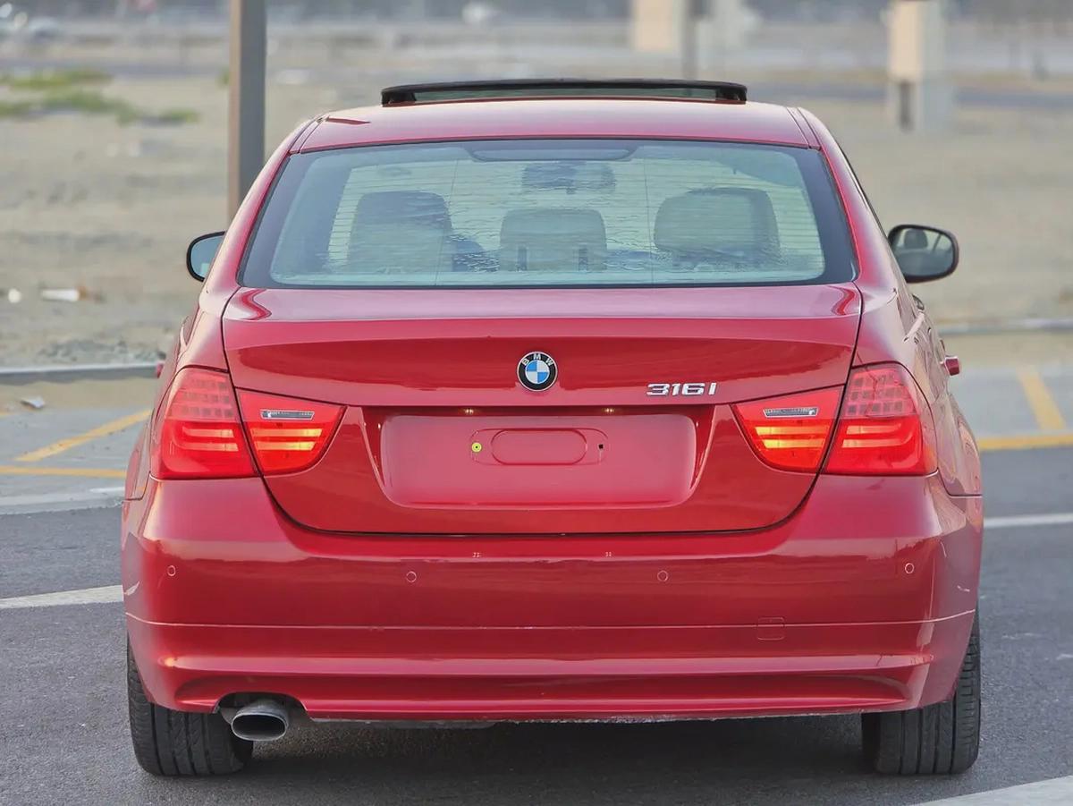 BMW 316 I 2012 GCC-5-5