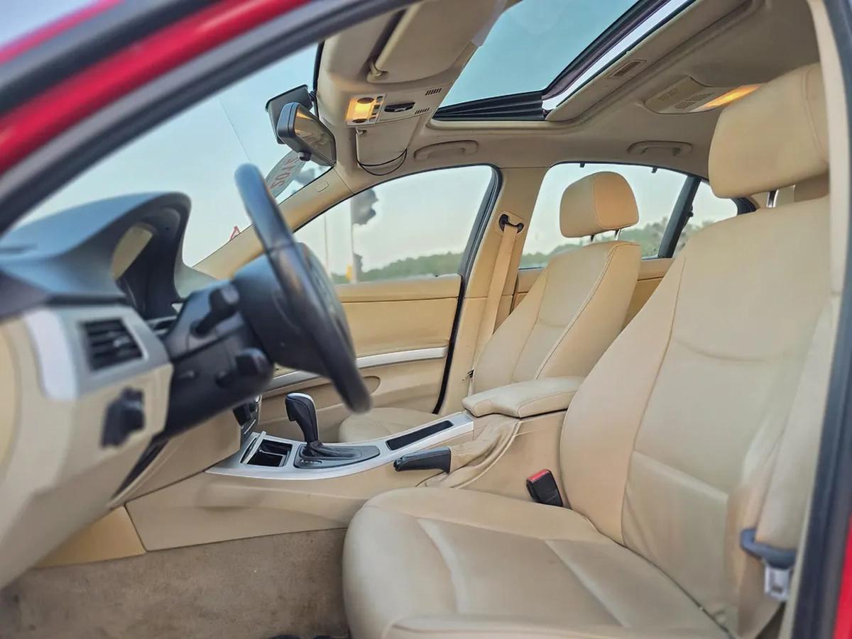 BMW 316 I 2012 GCC-10-10