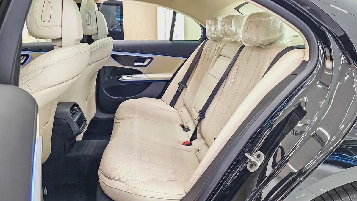 MERCEDES BENZ - E CLASS - E 200 - 2026 MODEL - BLACK COLOR - 0 KM - KOREAN SPECS-9-9