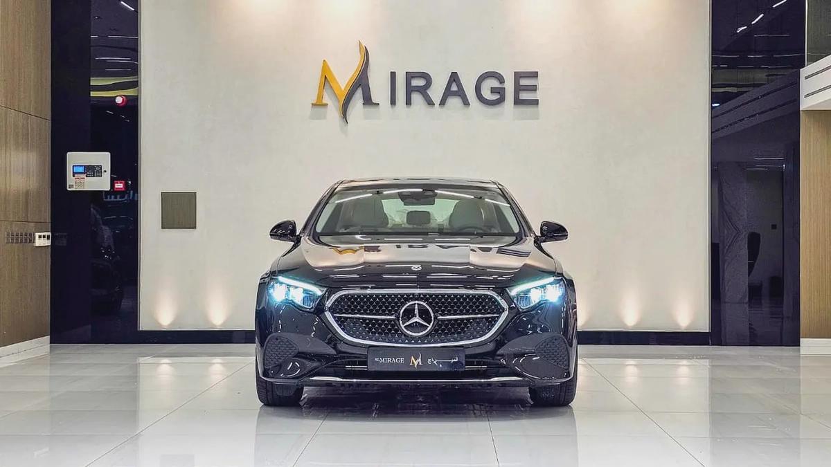 MERCEDES BENZ - E CLASS - E 200 - 2026 MODEL - BLACK COLOR - 0 KM - KOREAN SPECS-12-12