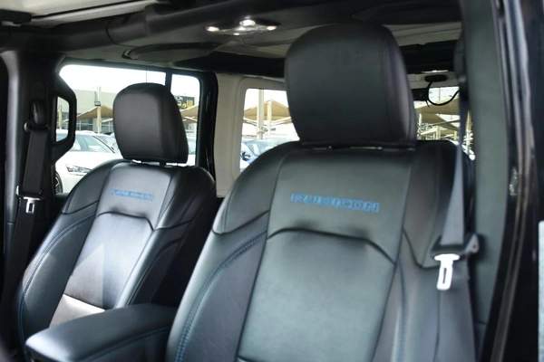 RUBICON 4XE ( PHEV ) 2023 | BLACK LIKE