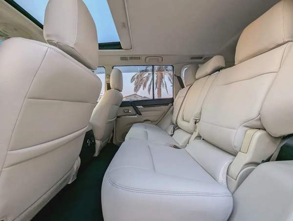 MITSUBISHI PAJERO 2015 GLS TOP FULL OPTION GCC V6 3.5L IN EXCELLENT CONDITION