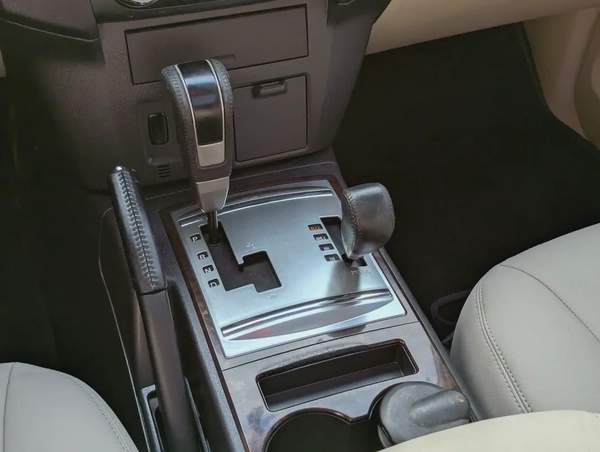 MITSUBISHI PAJERO 2015 GLS TOP FULL OPTION GCC V6 3.5L IN EXCELLENT CONDITION