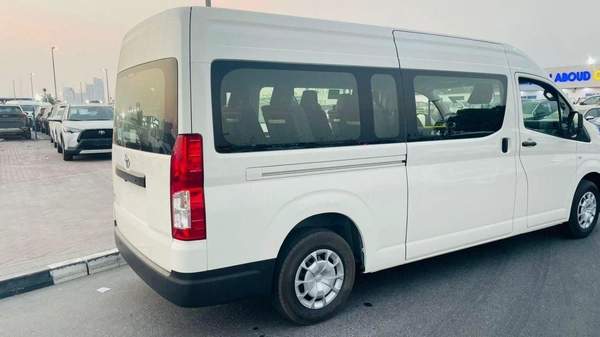 Toyota Hiace HIACE 2.8 AUTOMATIC DIESEL