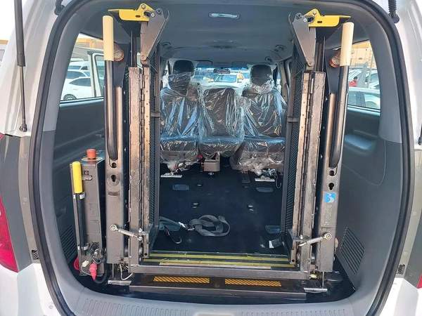 Hyundai H1 GLS 2018 - GCC Specs - Well Maintained