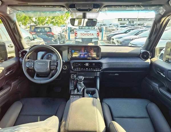 Toyota Prado ALL ROUNDER / 2.4L PETROL V4 / SUNROOF / DRIVER POWER SEAT / COOL BOX / MID OPTION