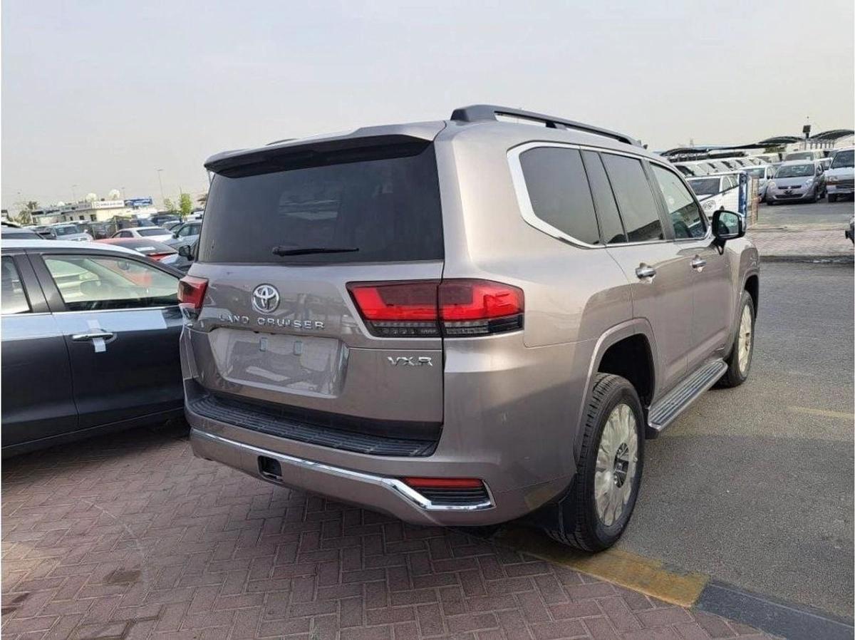 Toyota Land Cruiser VXR 3.5L-3-3