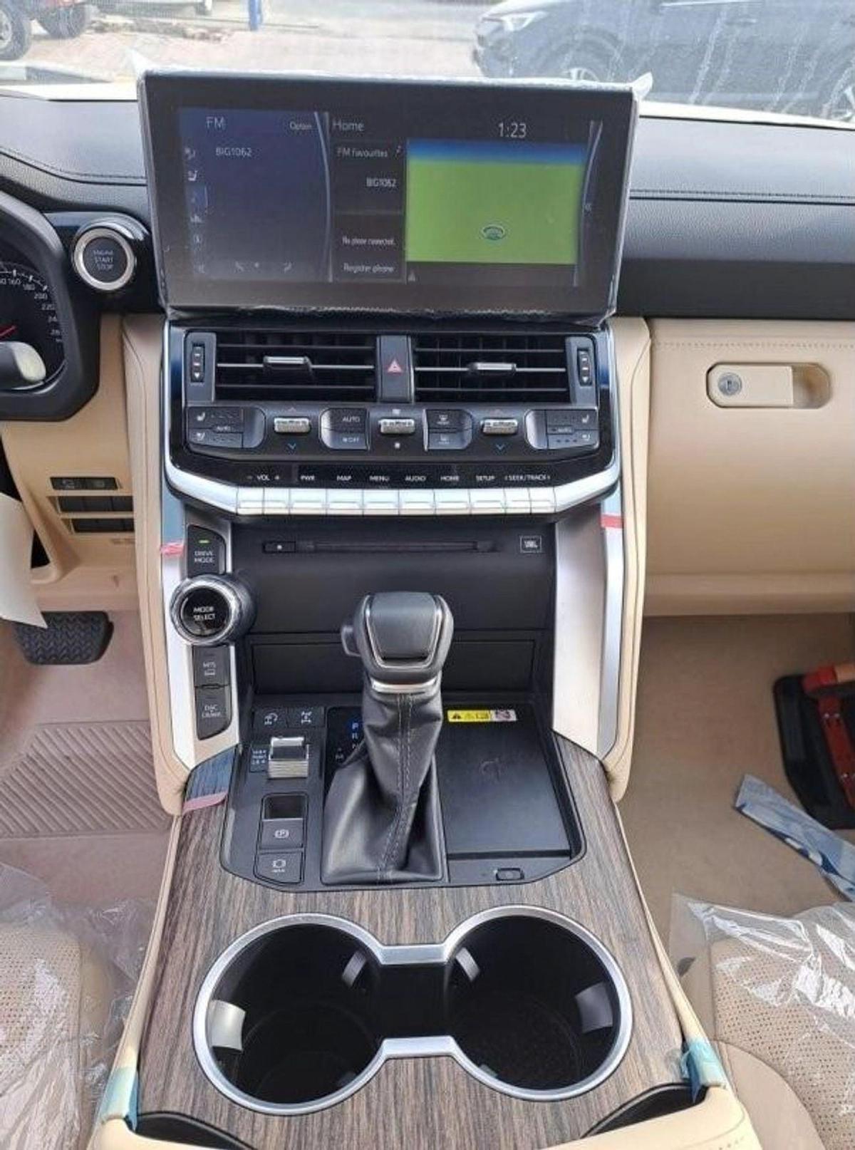 Toyota Land Cruiser VXR 3.5L-6-6