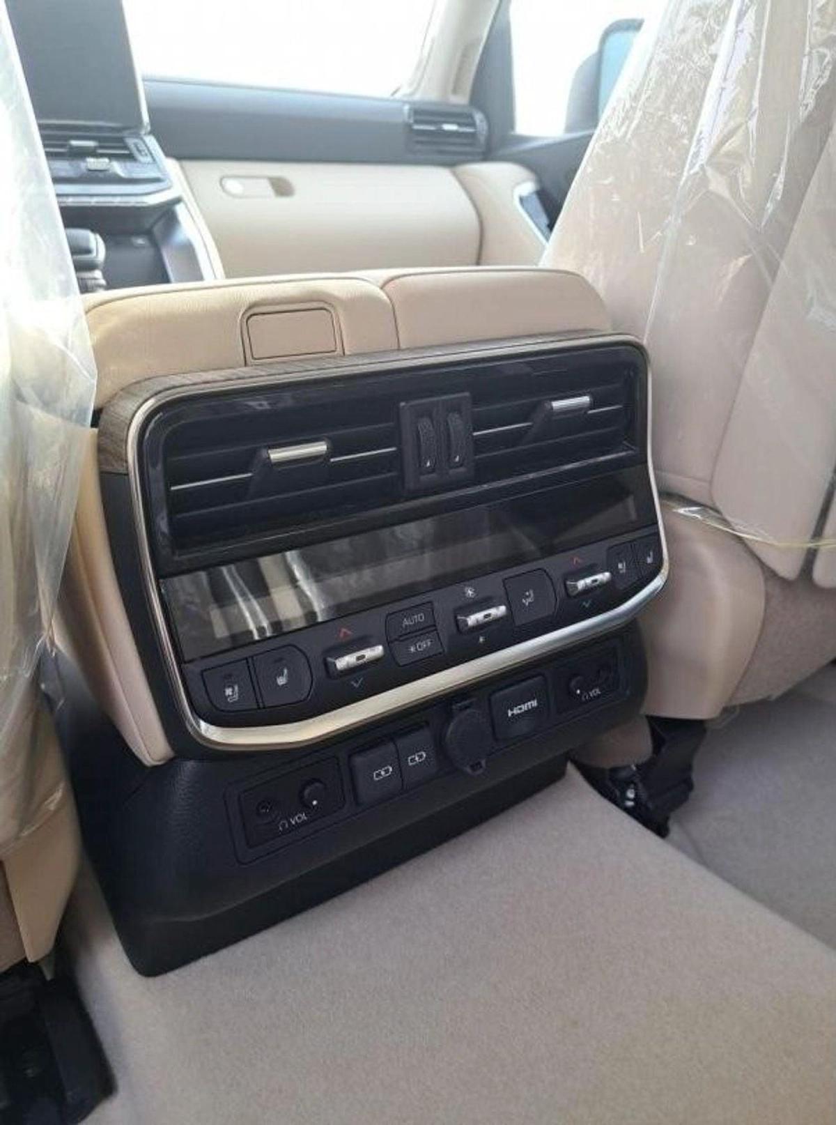 Toyota Land Cruiser VXR 3.5L-14-14