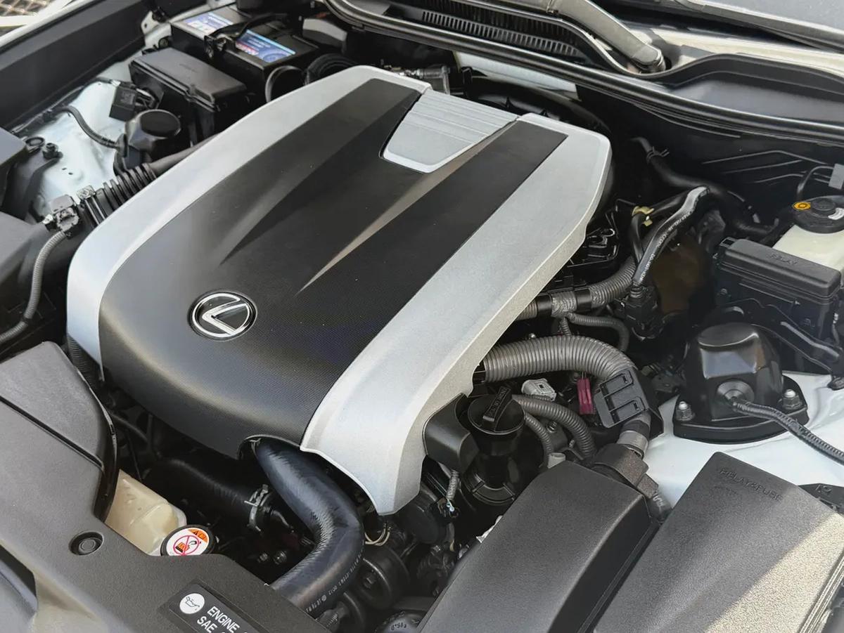 LEXUS - RC 300 - F SPORT - V6 - 3,5L - AMERICAN SPECS VERY GOOD CONDITION-14-14