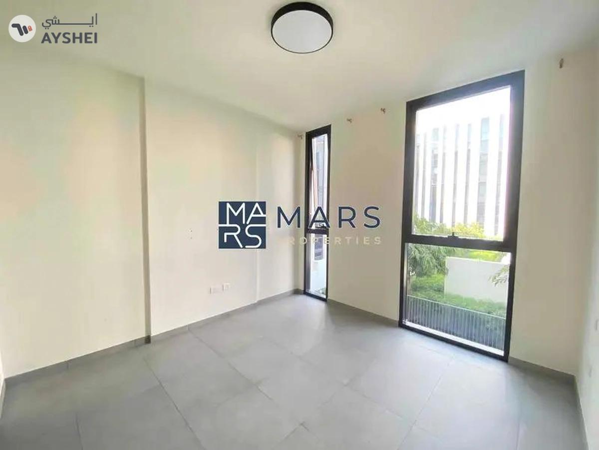 The Vibrant Studio Apartment | Spacious | East Village Aljada-1-landscape