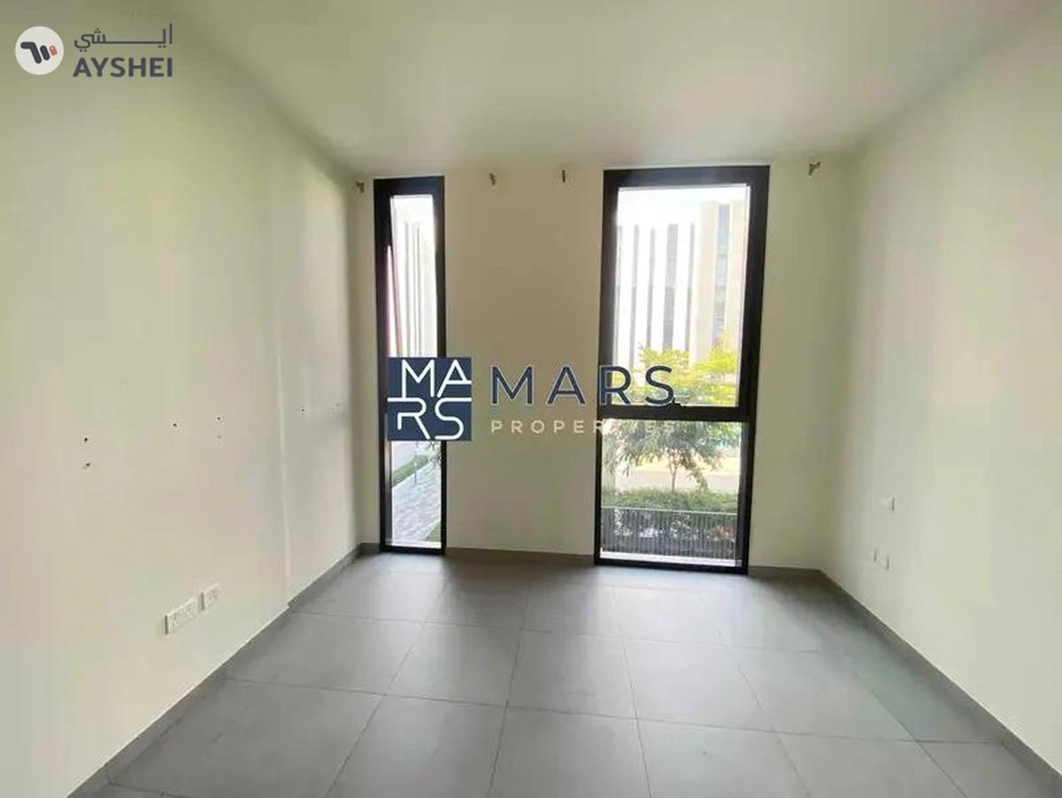The Vibrant Studio Apartment | Spacious | East Village Aljada-4-4