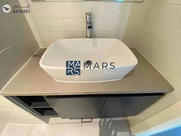 The Vibrant Studio Apartment | Spacious | East Village Aljada