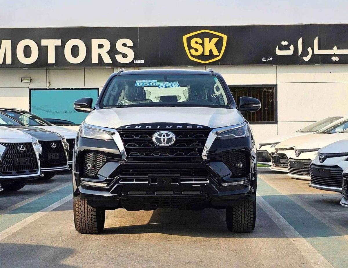 Toyota Fortuner SR5 ADVENTURE / 4.0L V6 PETROL / FRONT PWR SEATS / PUSH START / DIFF LOCK AUTO A/C (CODE # F6HA)-1-1