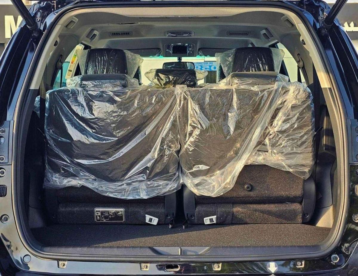 Toyota Fortuner SR5 ADVENTURE / 4.0L V6 PETROL / FRONT PWR SEATS / PUSH START / DIFF LOCK AUTO A/C (CODE # F6HA)-6-6