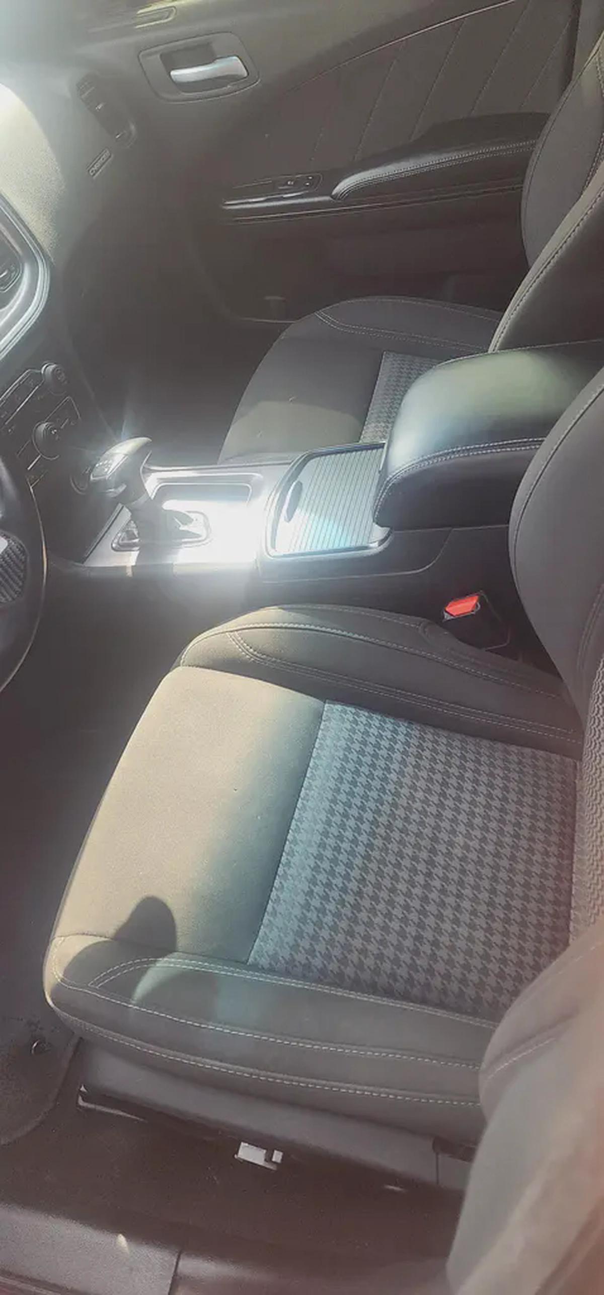 دودج تشارجر 2021 مواصفات امريكية SXT بحالة جيدة-7-7