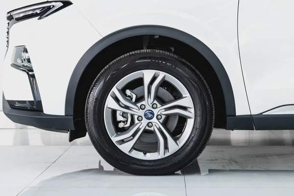 DEALER WARRANTY 1 YEAR / 20,000 KM | 1.8 L | GCC | AED 1100 PM