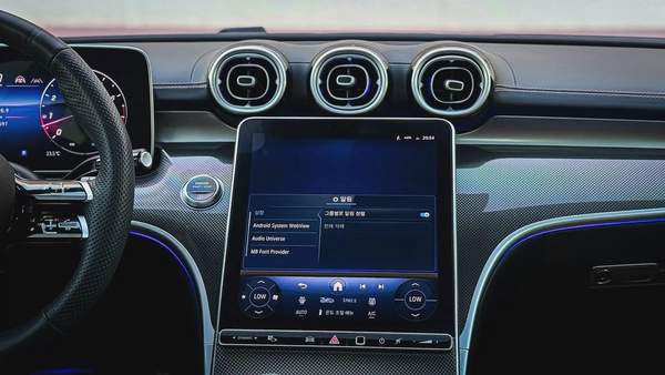 2024 | Coupe Mercedes Benz CLE200 AMG Package | Low Mileage | Warranty