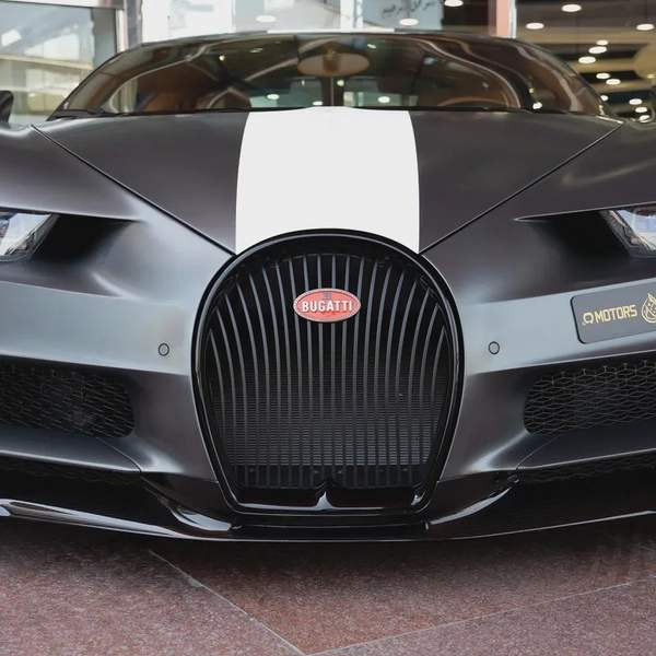 2021 BUGATTI CHRION LES LEGANDS DU CIEL ( 1 OF 20 ) DONE 6000KM ( 4 YEARS WARRANTY+ SERVICE )