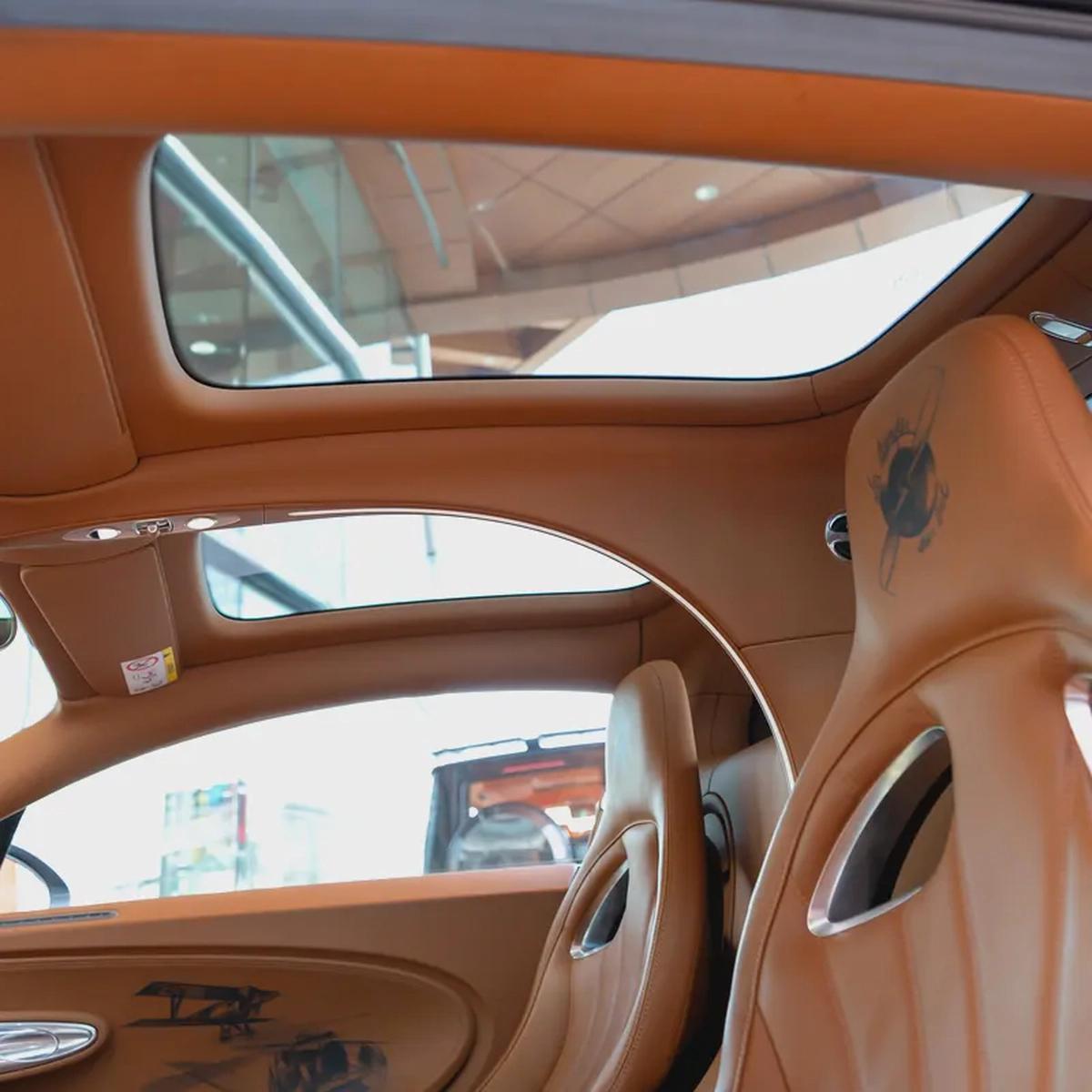 2021 BUGATTI CHRION LES LEGANDS DU CIEL ( 1 OF 20 ) DONE 6000KM ( 4 YEARS WARRANTY+ SERVICE )-12-12