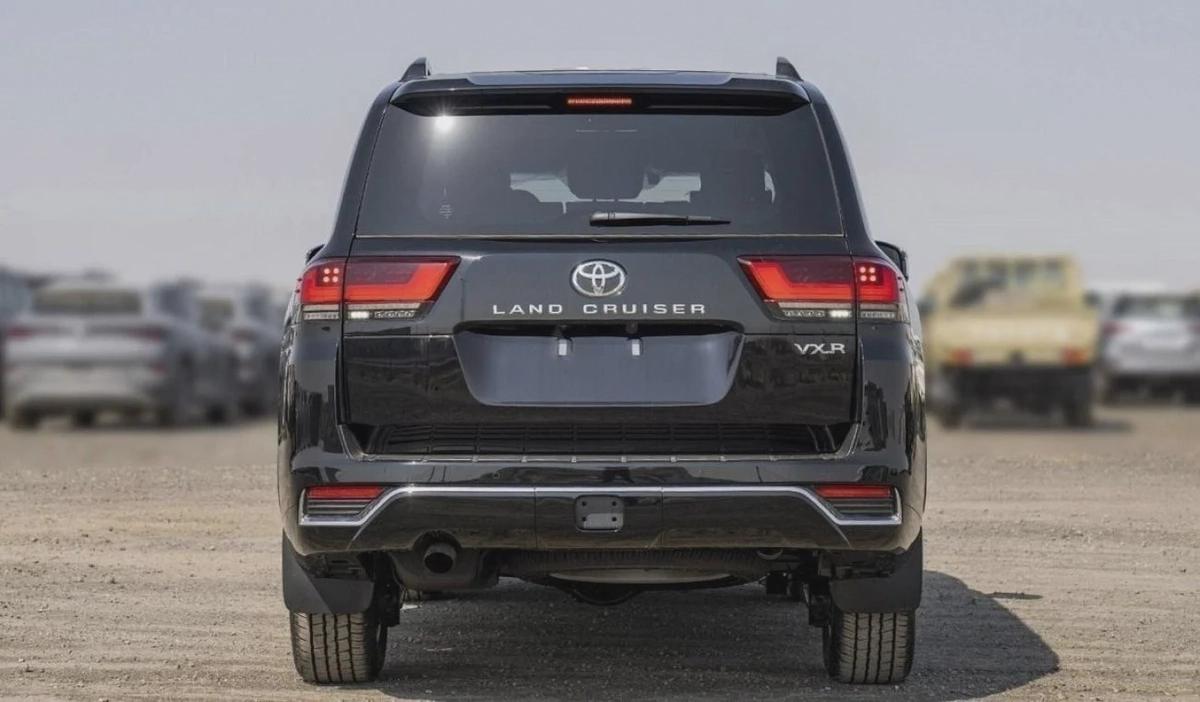 Toyota Land Cruiser Land cruiser VXR 3.5L PETROL MY2025-3-3