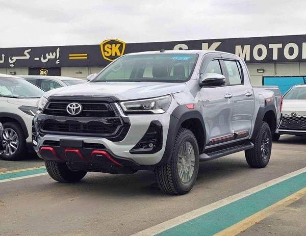 Toyota Hilux SR5 TRD WOOD INTERIOR W VISOR / BLIND SPOT / DIFFLOCK / DVD+CAMERA (CODE # H6A)