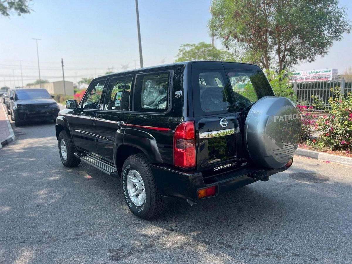 Nissan Patrol Safari Safari 4.8L M/T-4-4
