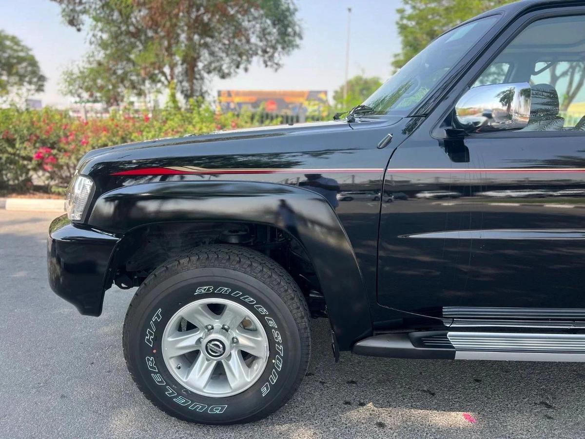 Nissan Patrol Safari Safari 4.8L M/T-5-5