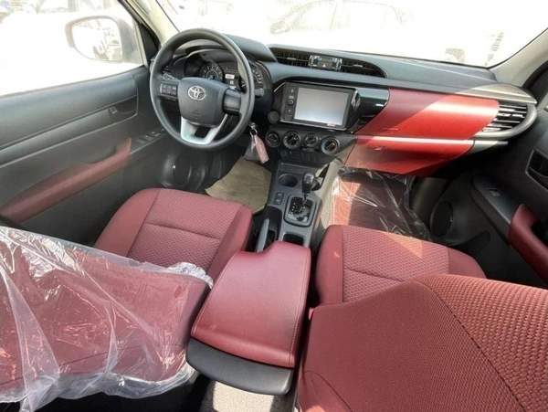 Toyota HILUX GL (SR5), 4dr Double Cab Utility, 2.7L 4cyl Petrol, Manual, Four Wheel Drive