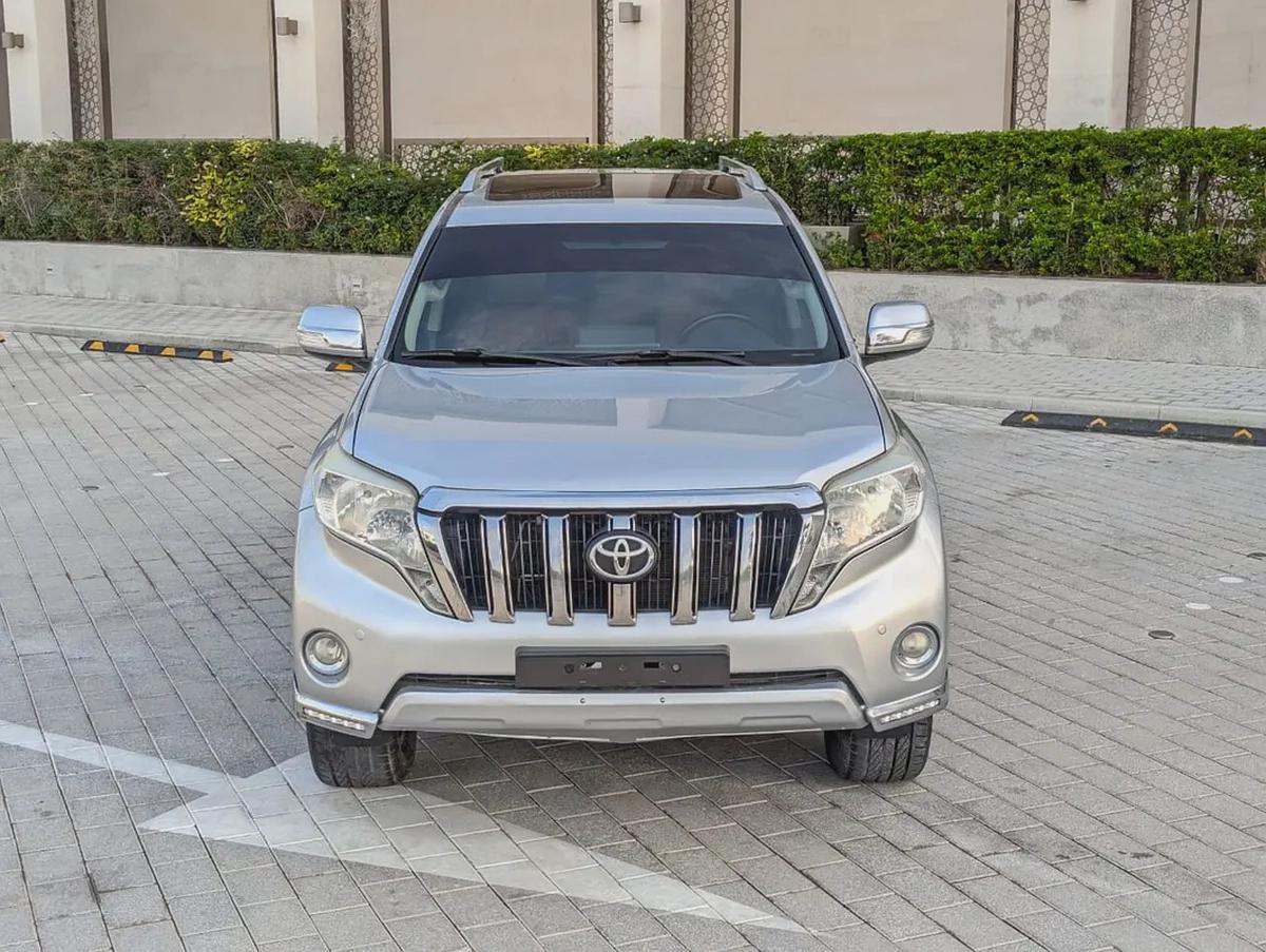 TOYOTA PRADO 2016 VXR FULL OPTION V4 2.7L GCC IN EXCELLENT CONDITION-18-18