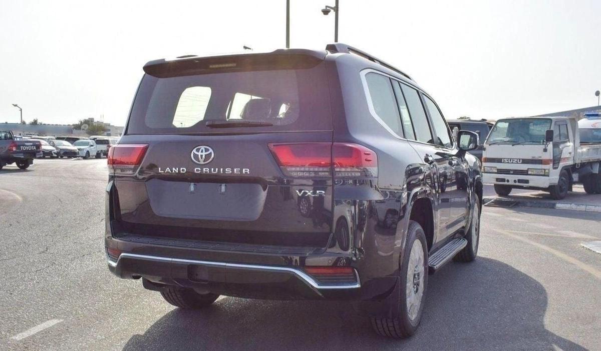 Toyota Land Cruiser Toyota Land Cruiser LC300 VXR 3.3L Diesel full option 2026-6-6