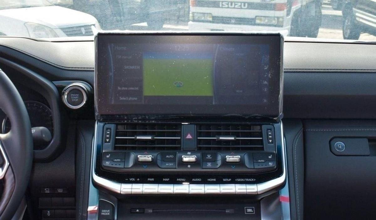 Toyota Land Cruiser Toyota Land Cruiser LC300 VXR 3.3L Diesel full option 2026-12-12