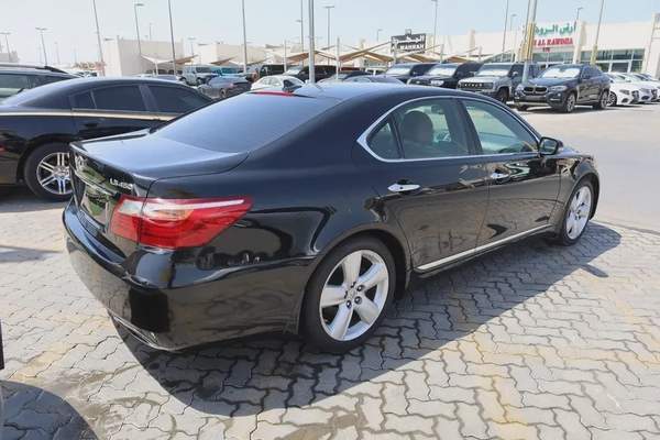 Used Lexus LS 460 4 door 4.6L SWB 2011