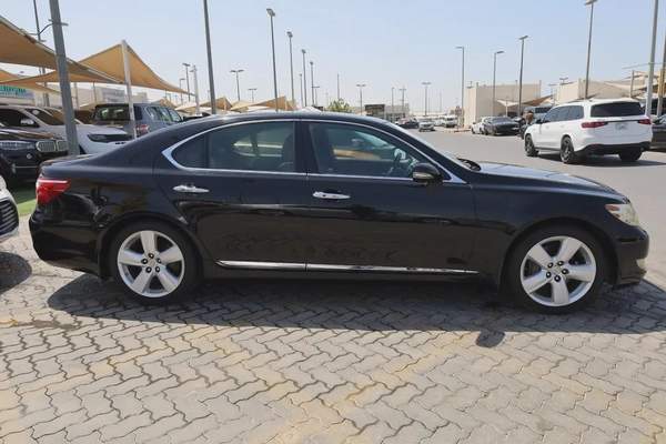 Used Lexus LS 460 4 door 4.6L SWB 2011