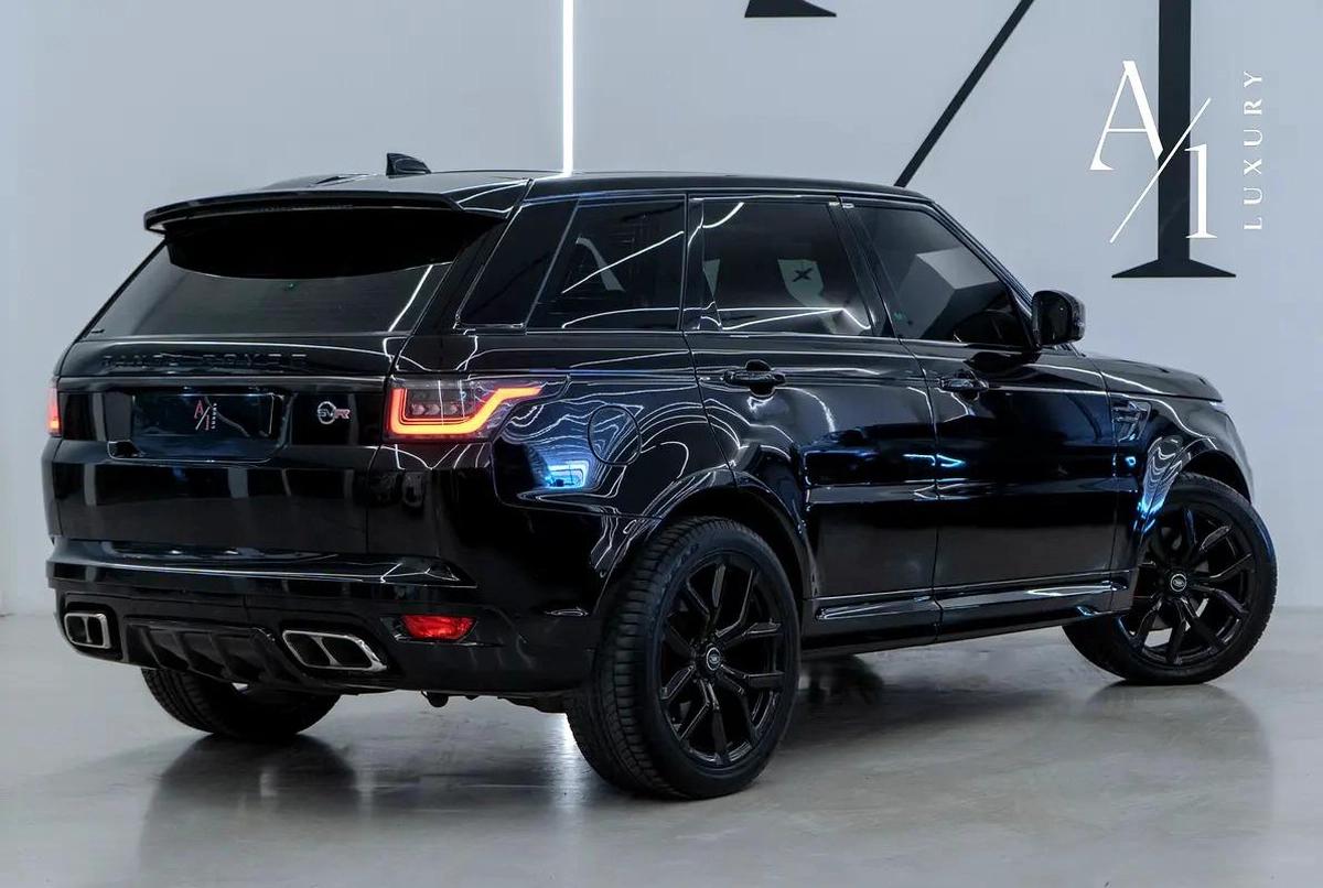 2019 Range Rover SVR, Fully Loaded, Excellent Condition, Carbon Fibre Package, GCC Spec-2-2