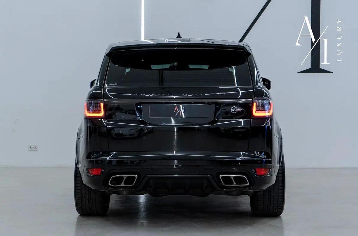 2019 Range Rover SVR, Fully Loaded, Excellent Condition, Carbon Fibre Package, GCC Spec-6-6