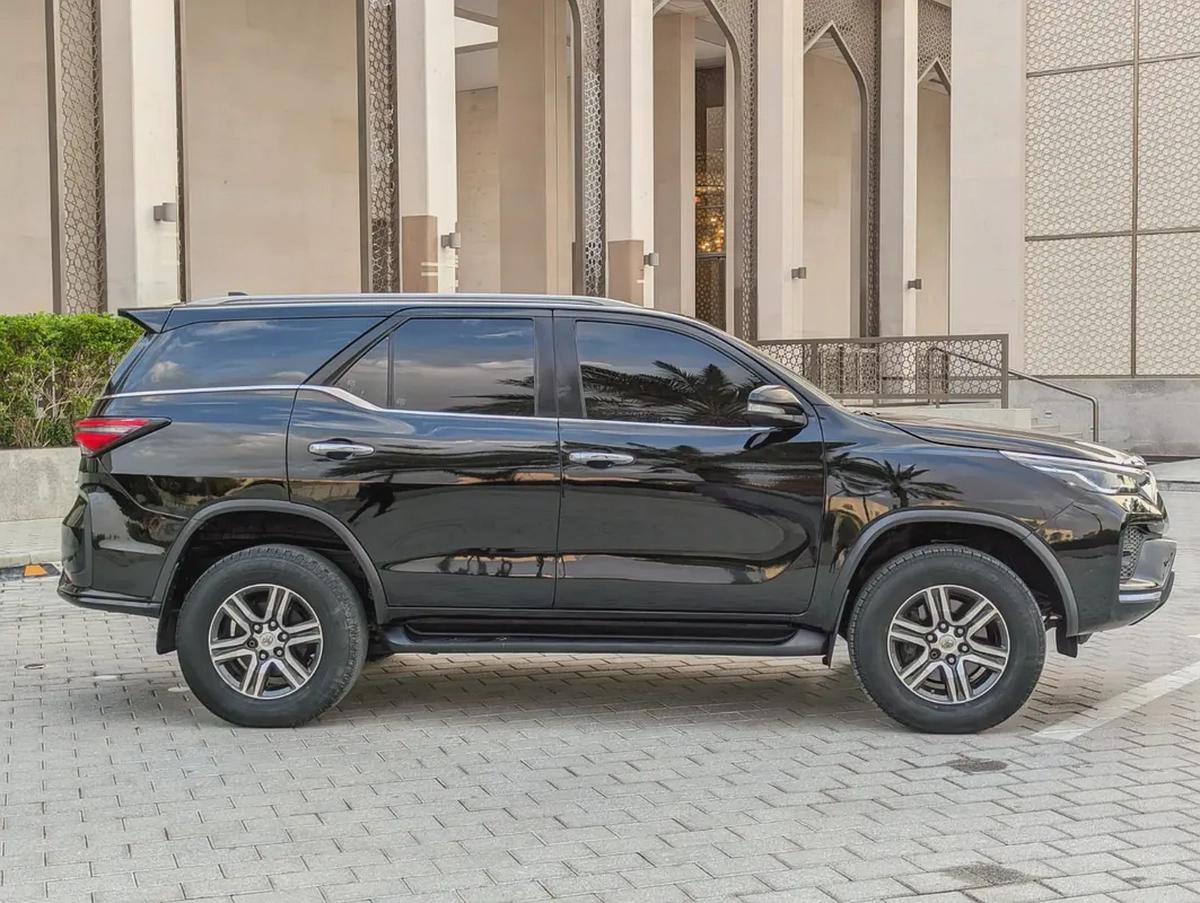 TOYOTA FORTUNER 2017 FACELIFTED 2025 GXR V6 GCC IN PERFECT CONDITION-16-16