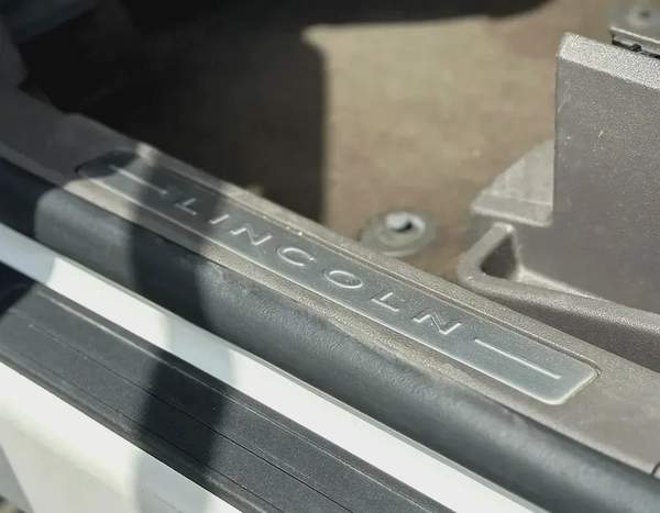 Lincoln Nautilus Premier