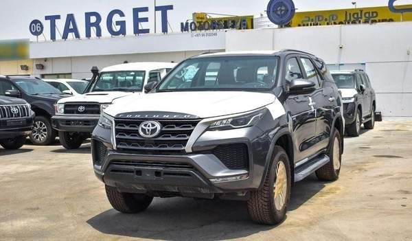Toyota Fortuner Toyota fortuner 2.7L petrol 4x2 MY2025