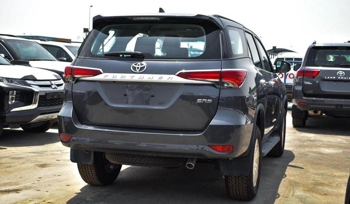 Toyota Fortuner Toyota fortuner 2.7L petrol 4x2 MY2025-12-12