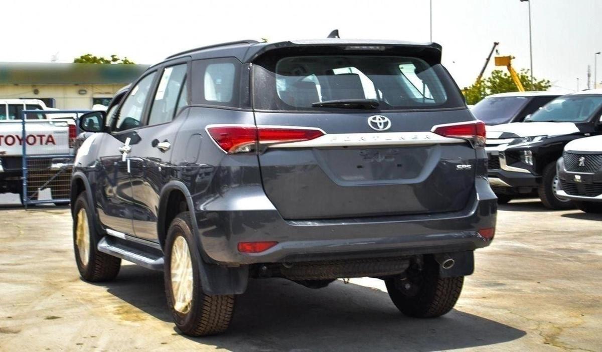 Toyota Fortuner Toyota fortuner 2.7L petrol 4x2 MY2025-14-14